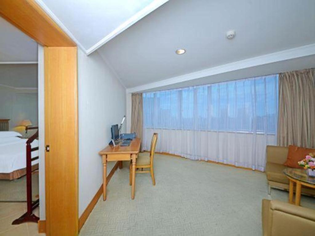 האיקו Golden Sea View Hotel Haikou מראה חיצוני תמונה