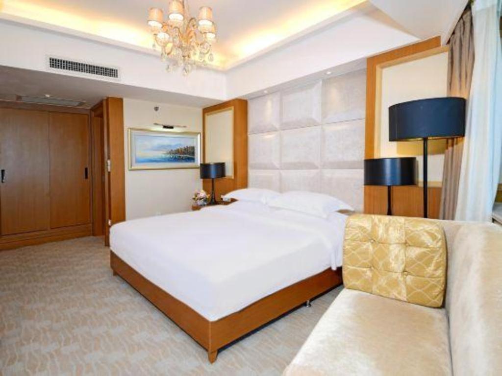 האיקו Golden Sea View Hotel Haikou מראה חיצוני תמונה
